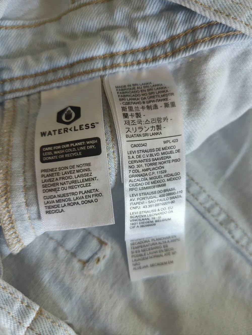 Levi’s Silver Tab Overalls Womens Light Wash Denim Wide Leg Baggy Fit EUC Sz XL